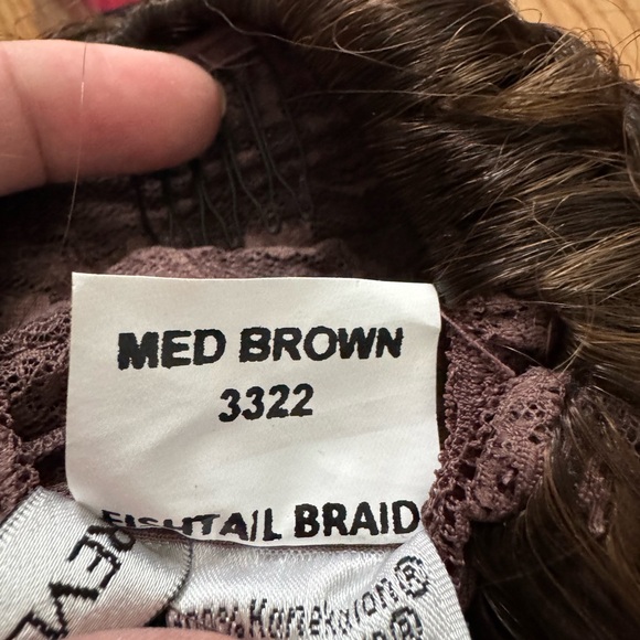 The Fishtail Braid Synthetic Fisht braid. 22" length - Picture 4 of 6